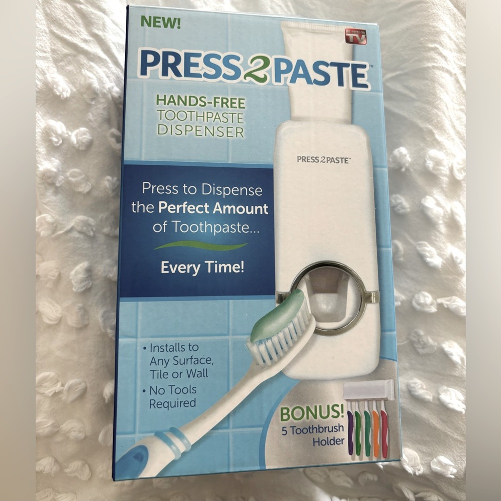 Tooth paste dispenser